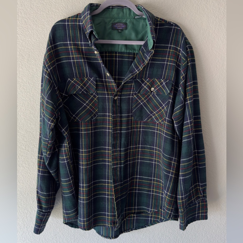 Men’s green flannel
